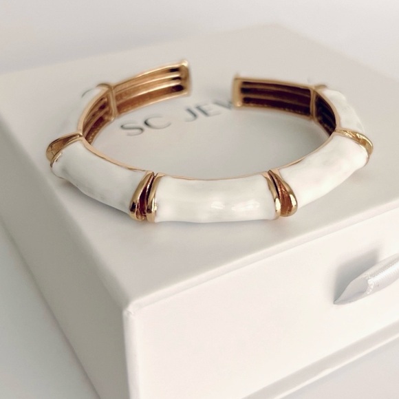 Cuff White Bracelet | Handcrafted 22K Gold Tone | Adjustable Luxury Jewelry - Picture 5 of 10